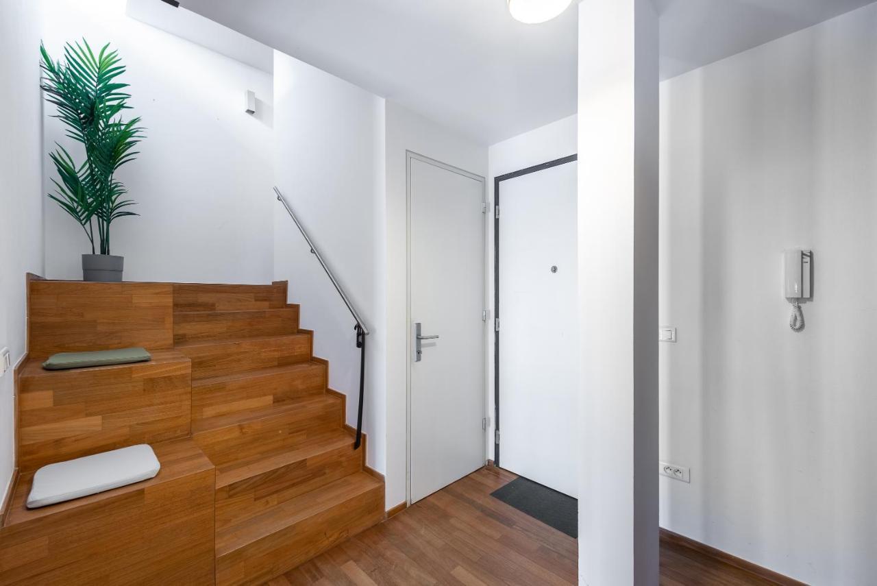 Apartment With 4 Bedrooms Прага Экстерьер фото
