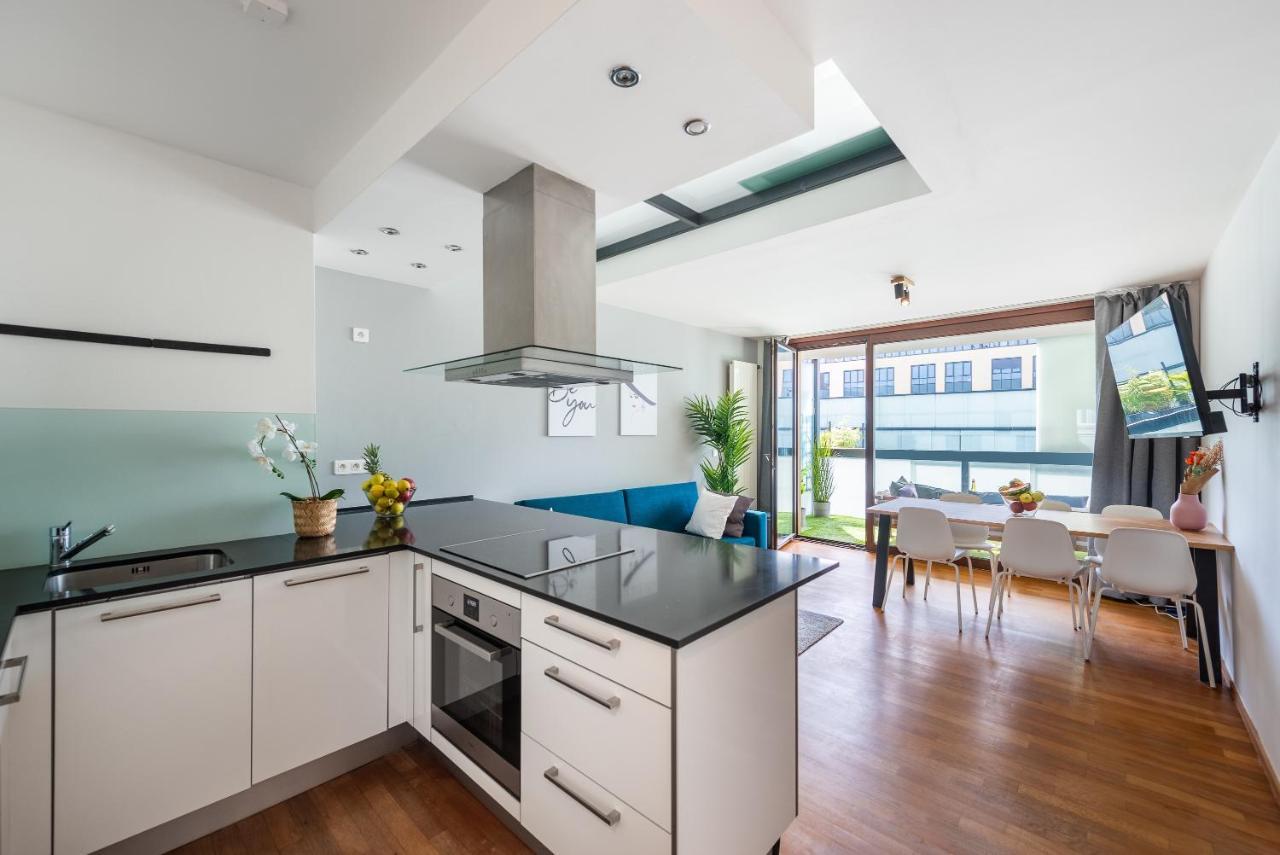 Apartment With 4 Bedrooms Прага Экстерьер фото