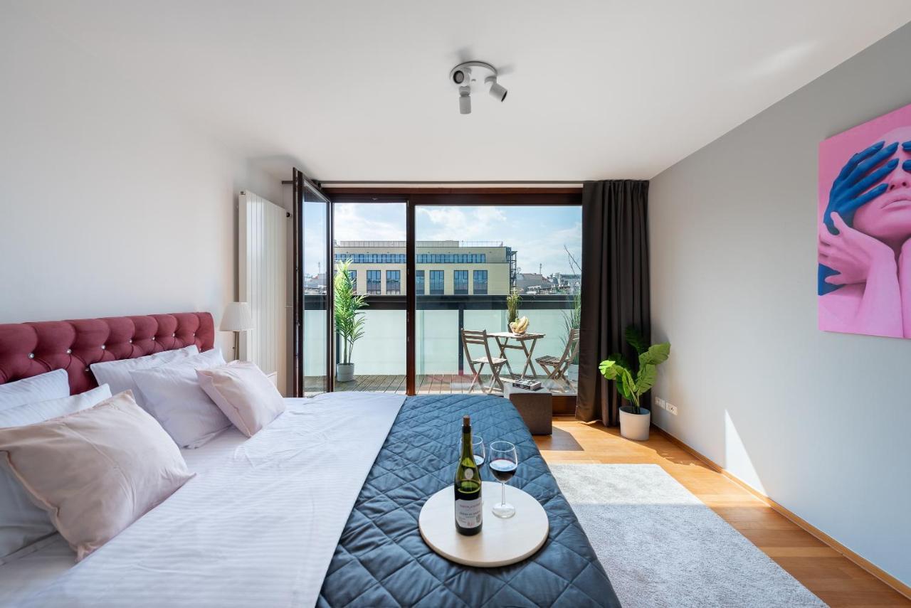Apartment With 4 Bedrooms Прага Экстерьер фото