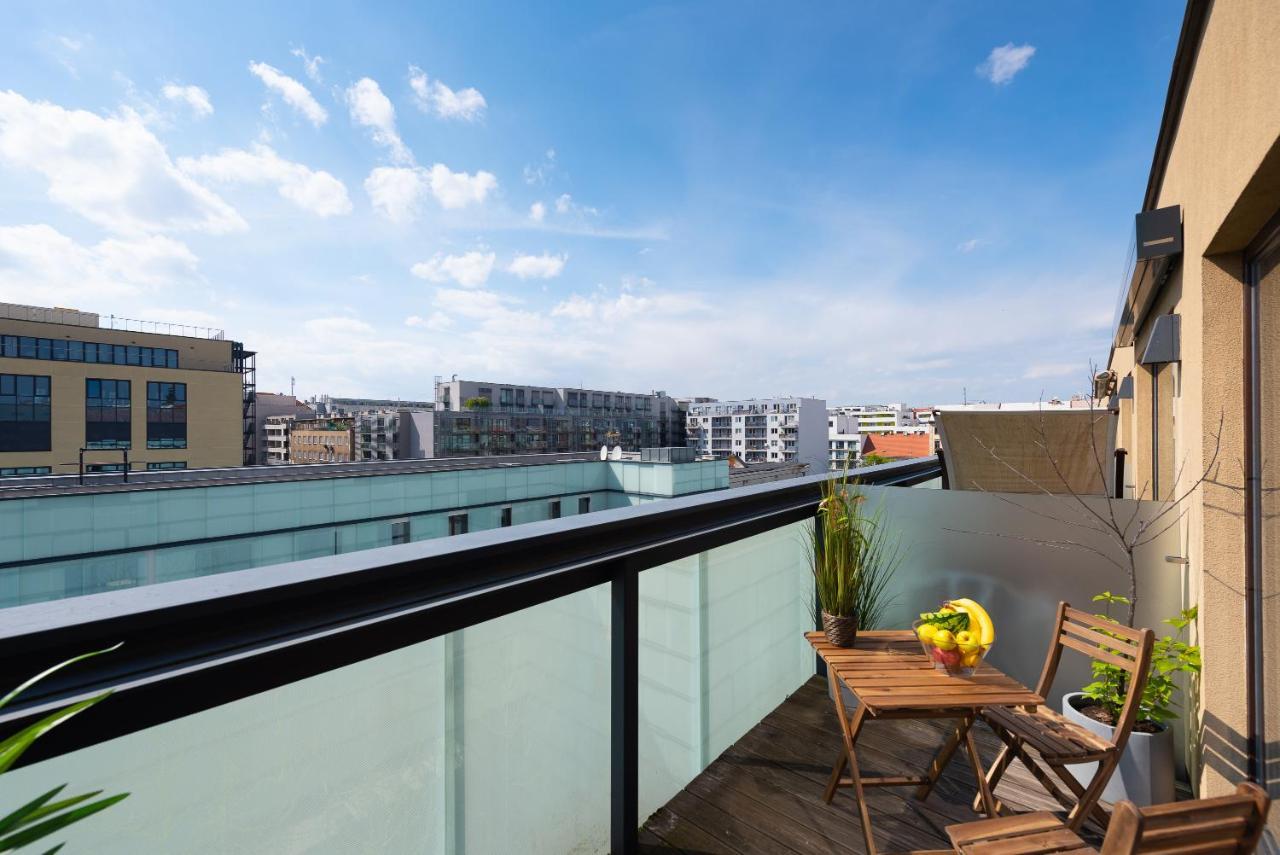 Apartment With 4 Bedrooms Прага Экстерьер фото